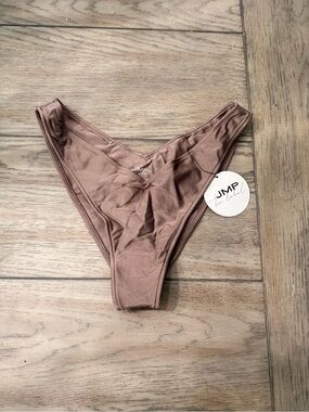 JMP The Label Rio Bottom Coco Shine
